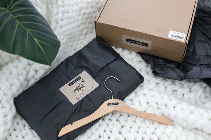 Etiketten aus Silphie-Papier A4, 35,6x16,9 mm, naturbraun, permanent haftend, 20 Blatt, 1.600 Klebeetiketten